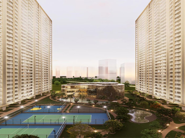 Central courtyard with sports courts